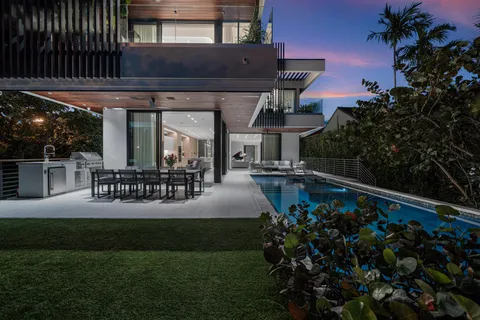 $23,995,000 | 226 West Rivo Alto Drive, Miami Beach, FL 33139