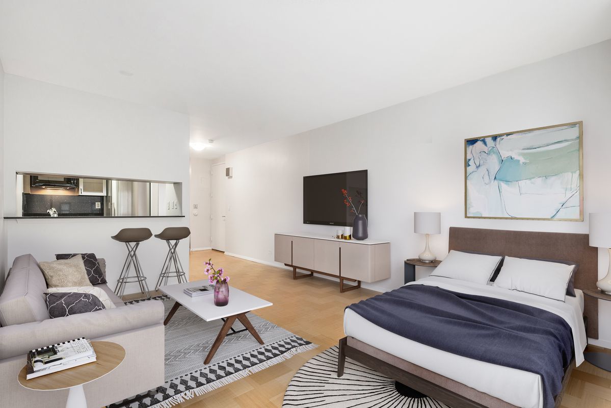 300 East 62nd Street, Unit 703 Manhattan, NY 10065 - Photo 2 of 3