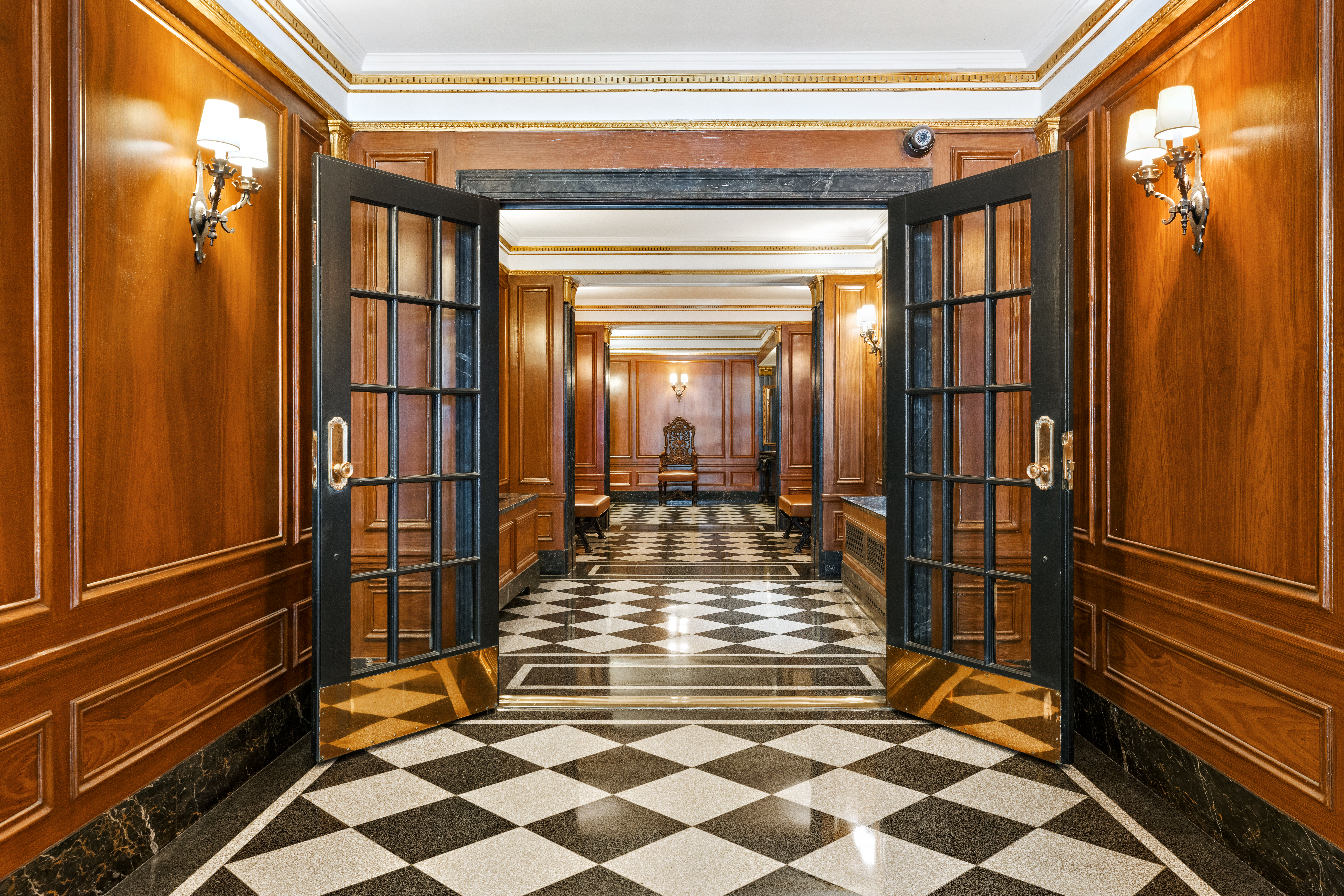 30 Beekman Place, Unit 5D Manhattan, NY 10022 - Photo 9 of 13