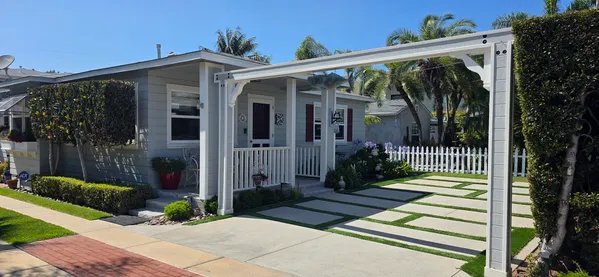 $2,300,000 | 2577 Jefferson Street, Carlsbad, CA 92008