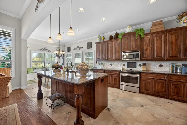 $540,000 | 1108 Burkburnett Drive, Weatherford, TX 76087