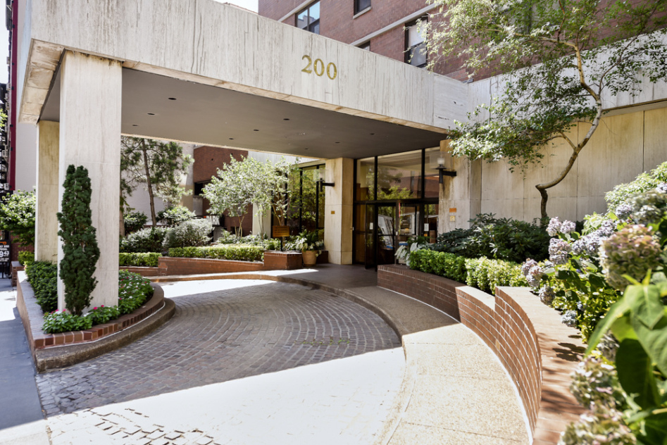 200 East 90th Street, Unit 3E Manhattan, NY 10128 - Photo 8 of 15