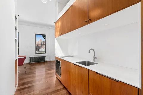 $1,500,000 | 41 Perry Street, Unit 6AB | West Village
