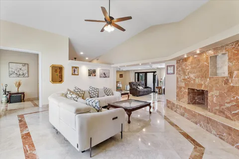 $2,295,000 | 2531 Northeast 195th Street, Miami, FL 33180