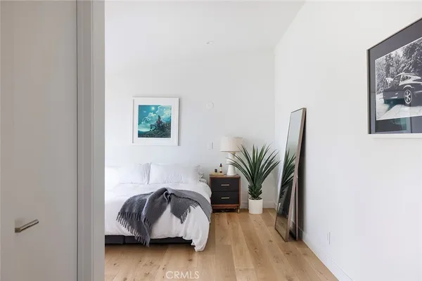 $1,799,000 | 1504 Westcliff Drive, Newport Beach, CA 92660