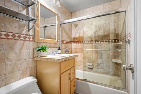 $1,295,000 | 235 West 70th Street, Unit 3FG | Upper West Side