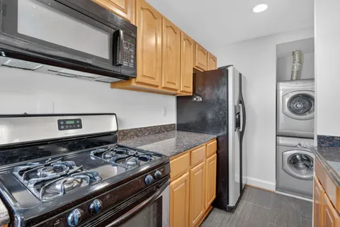 $169,900 | 3868 9th Street Southeast, Unit 301, Washington, DC 20032
