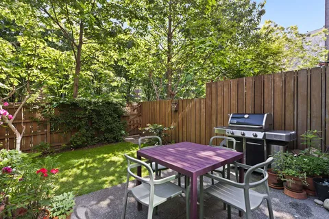 $2,890,000 | 27 Clermont Avenue | Fort Greene