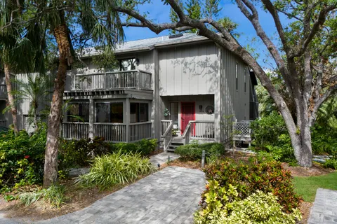 $655,000 | 1479 Landings Circle, Unit 41, Sarasota, FL 34231