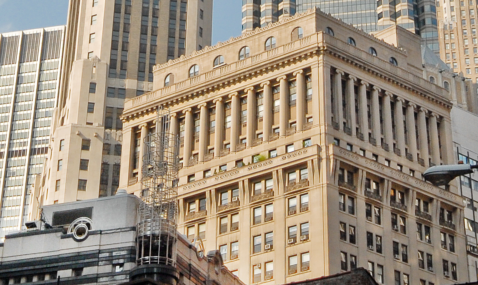 3 Hanover Square, Unit 21C Manhattan, NY 10004 - Photo 17 of 19 a building with a window and outdoor space