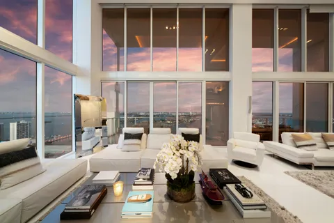 $5,199,000 | 1040 Biscayne Boulevard, Unit 4403, Miami, FL 33132