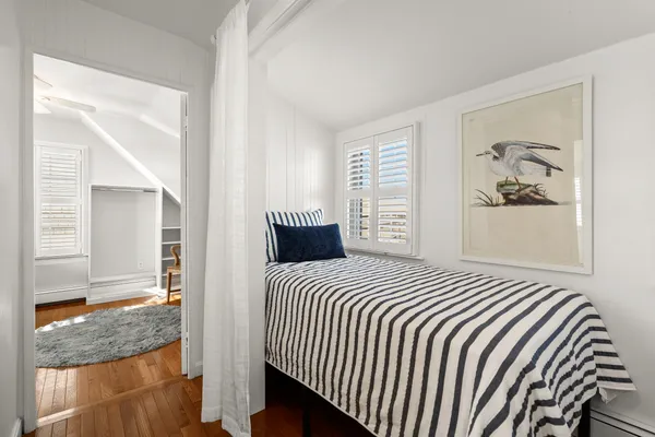 $725,000 | 7 Moreland Avenue, Hull, MA 02045