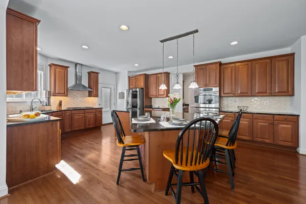 $1,050,000 | 8114 Kylemore Way, Ellicott City, MD 21043