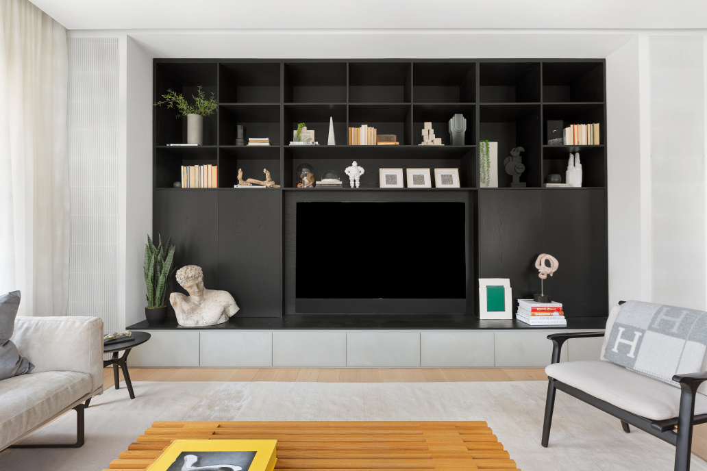 177 9th Avenue, Unit 5H Manhattan, NY 10011 - Photo 3 of 20 a living room with furniture