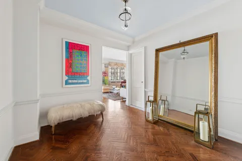 $1,895,000 | 520 East 86th Street, Unit 9B | Upper East Side