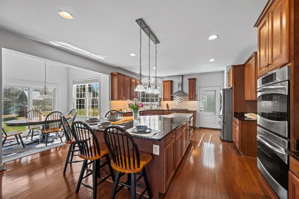$1,050,000 | 8114 Kylemore Way, Ellicott City, MD 21043
