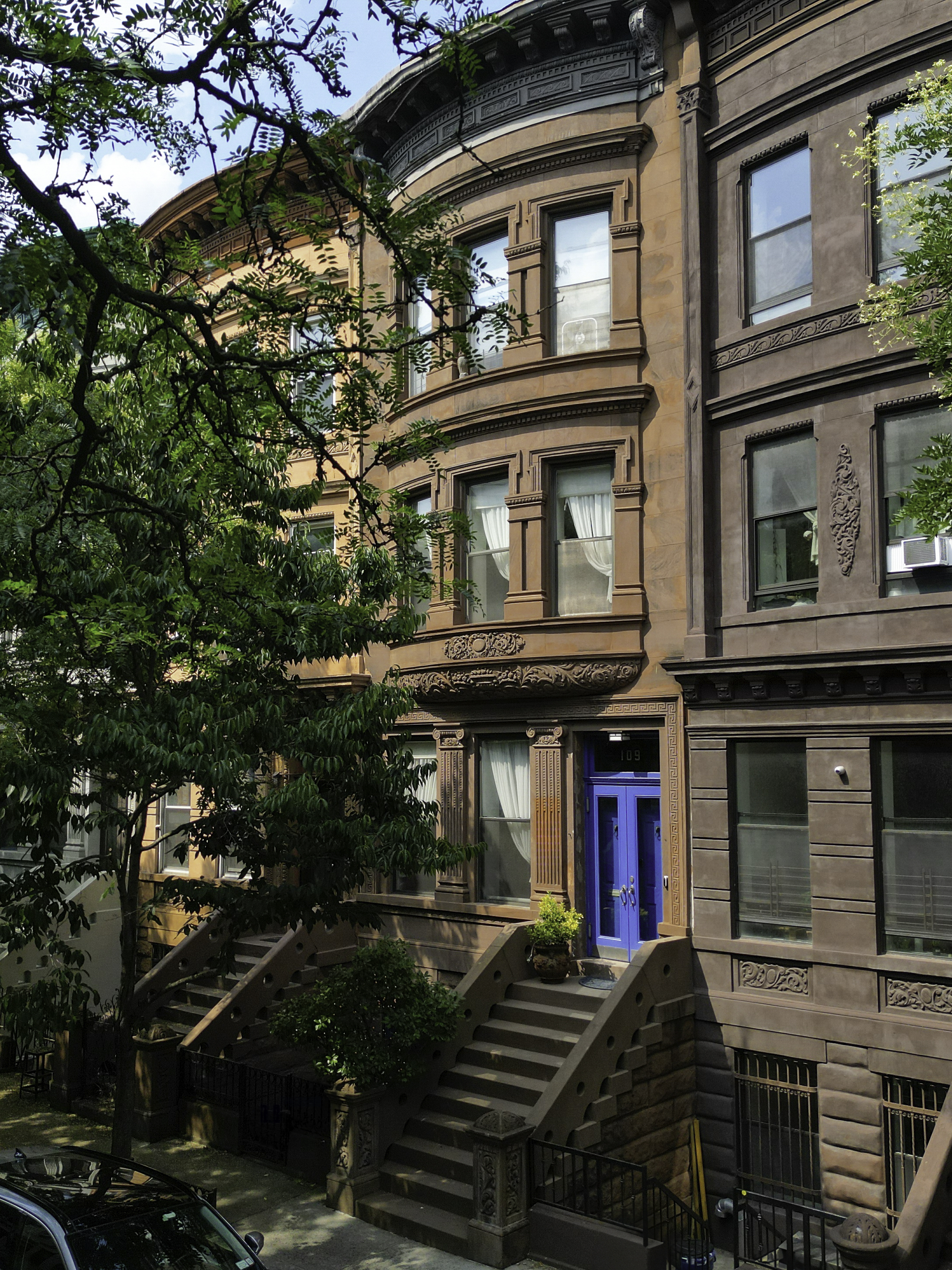 109 West 118th Street Manhattan, NY 10026 - Photo 30 of 31 front view of a building