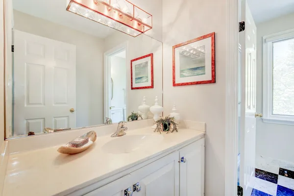 $1,795,000 | 12710 Travilah Road, Potomac, MD 20854