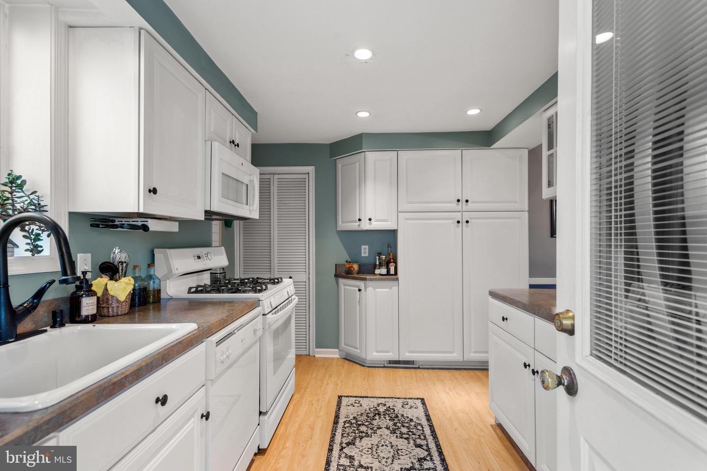 358 Inwood Road Ardmore, PA 19003 - Photo 4 of 6