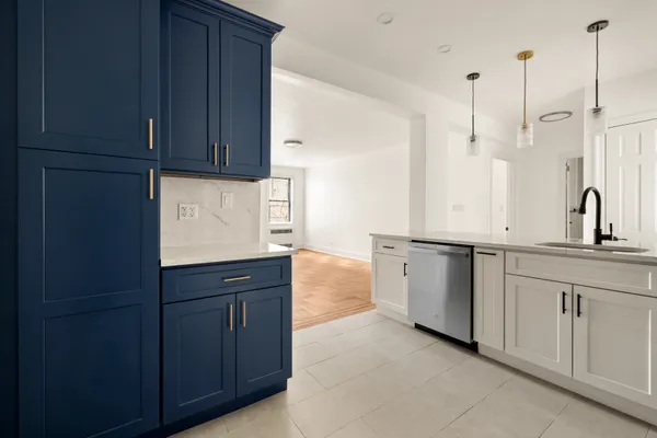 $585,000 | 47-39 40th Street, Unit 1B | Sunnyside