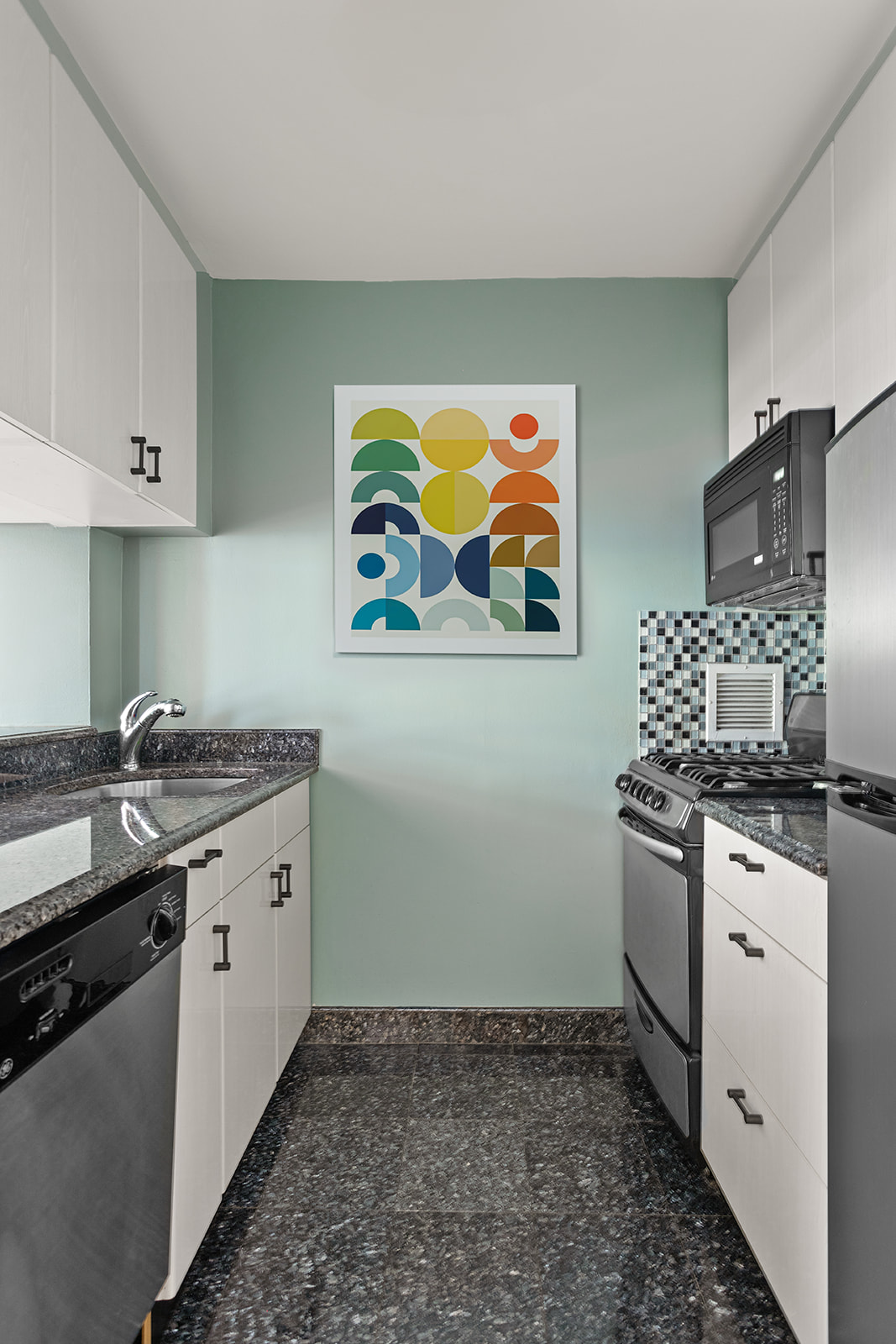 2250 Broadway, Unit 2K Manhattan, NY 10024 - Photo 3 of 11