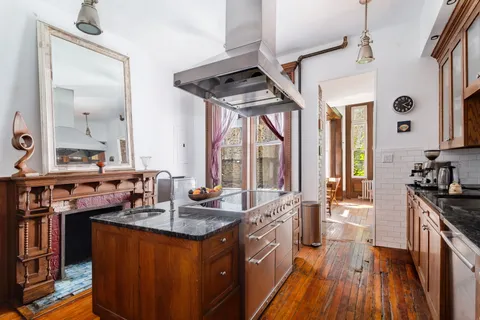 $2,100,000 | 207 Edgecombe Avenue | Central Harlem