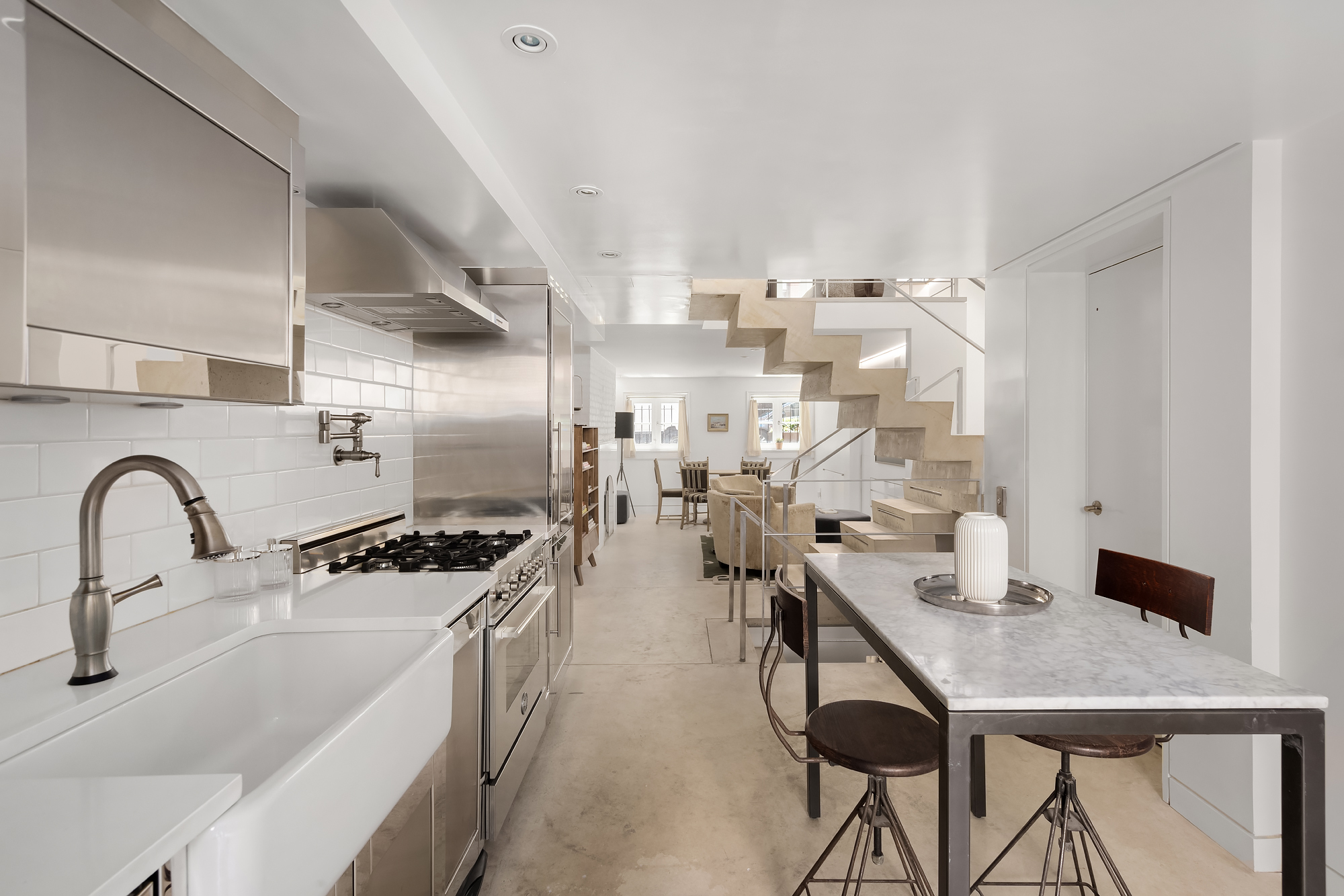 21 Cornelia Street Manhattan, NY 10014 - Photo 8 of 26