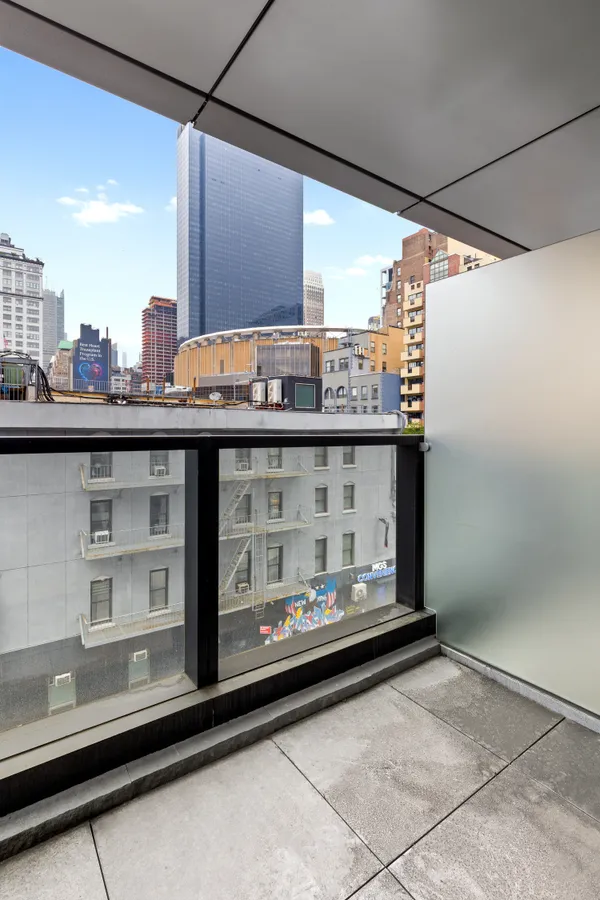 $5,000 | 300 West 30th Street, Unit 4A | Chelsea