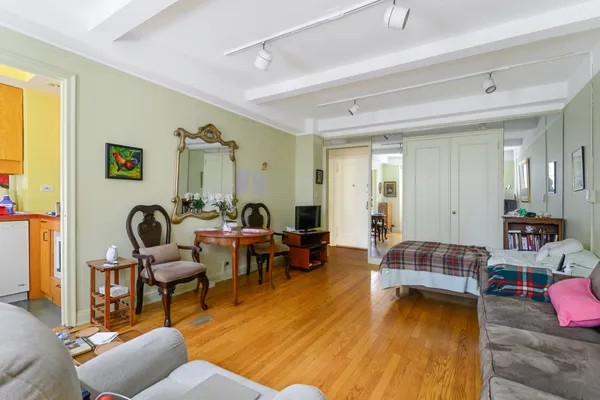 $483,000 | 201 West 16th Street, Unit 3C | Chelsea