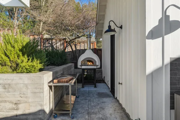 $4,800,000 | 519 Reed Court, Healdsburg, CA 95448