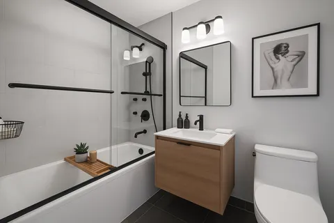 $1,995,000 | 20 East 9th Street, Unit 7V | Greenwich Village