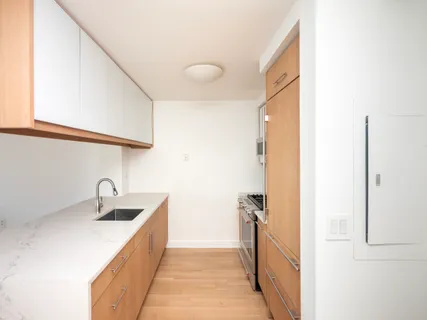 $1,590,000 | 80 Riverside Boulevard, Unit 12A | Upper West Side