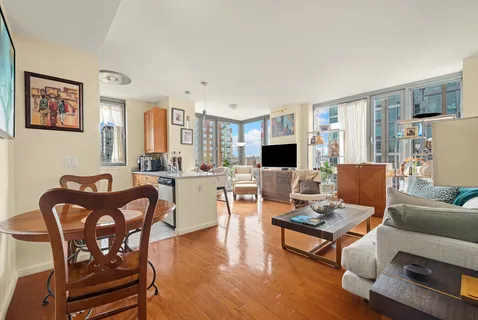 $1,450,000 | 425 Main Street | Roosevelt Island