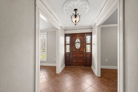 $517,500 | 745 Kenilworth Parkway, Baton Rouge, LA 70808