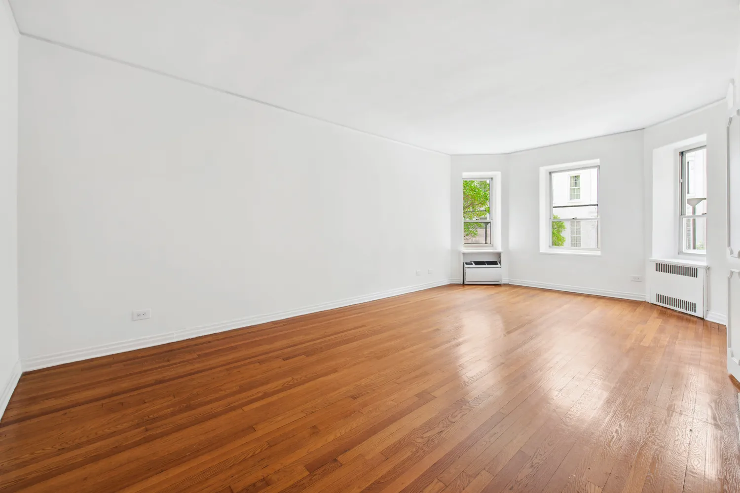 $499,000 | 515 East 89th Street, Unit 2E | Upper East Side