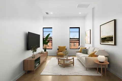 $7,750 | 315 Court Street, Unit 3 | Carroll Gardens