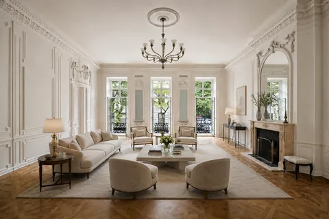 $24,800,000 | 11 Gramercy Park South | Gramercy