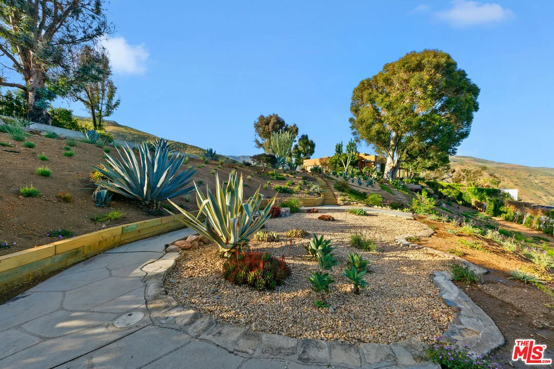 $4,350,000 | 3240 Sumac Ridge Road, Malibu, CA 90265