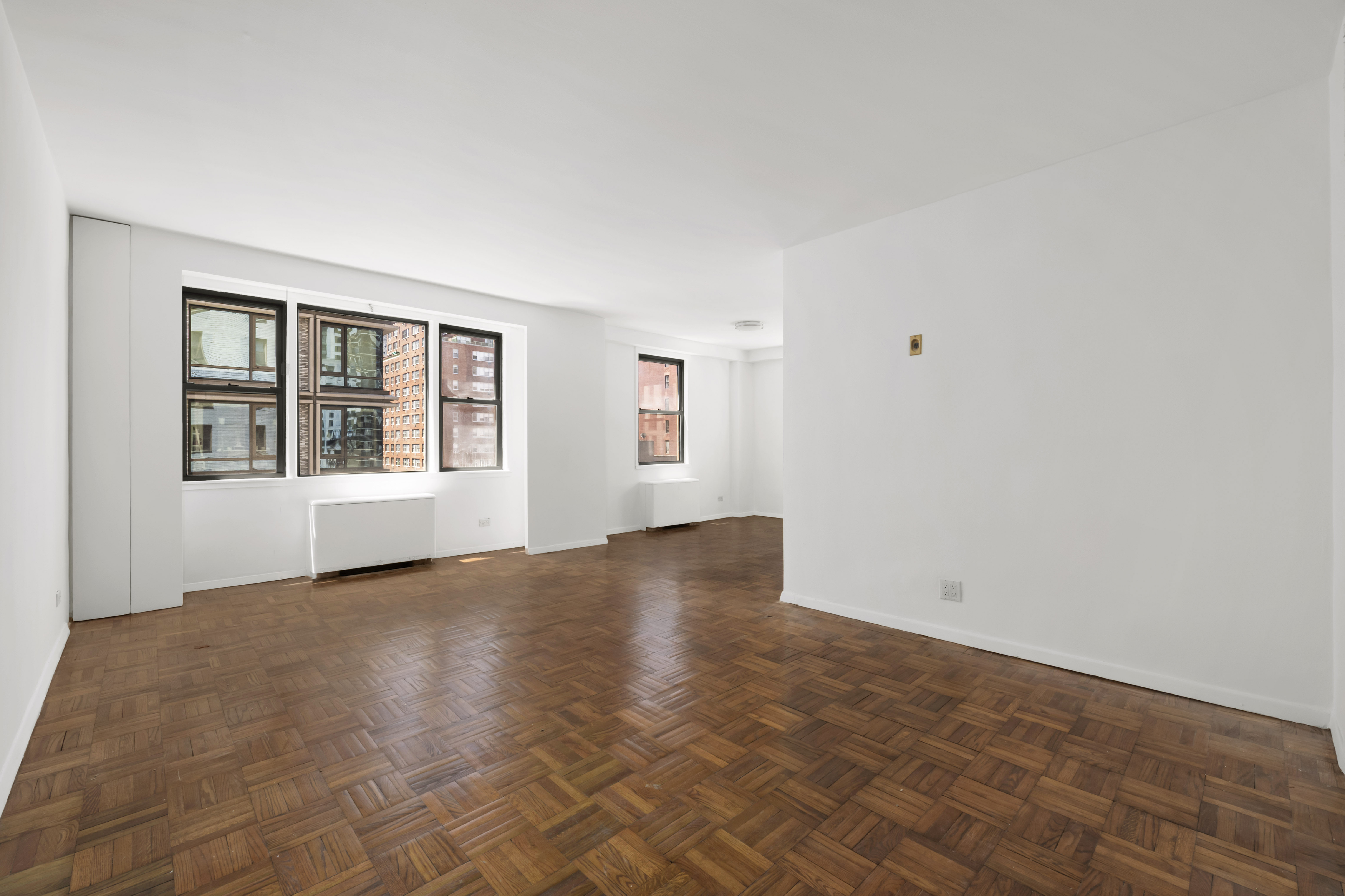 201 East 21st Street, Unit 8S Manhattan, NY 10010 - Photo 2 of 13