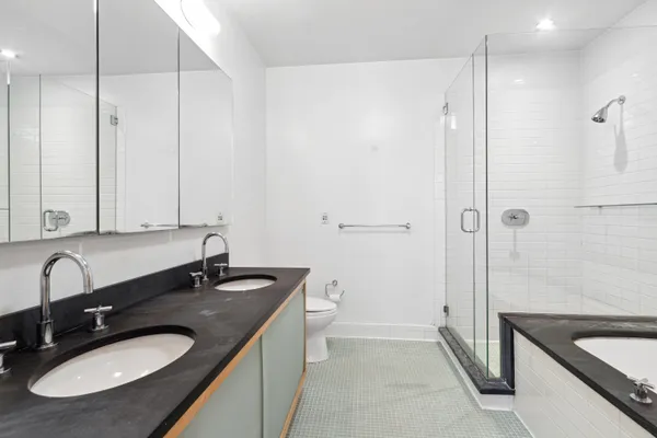 $8,000 | 70 Washington Street, Unit 4U | DUMBO