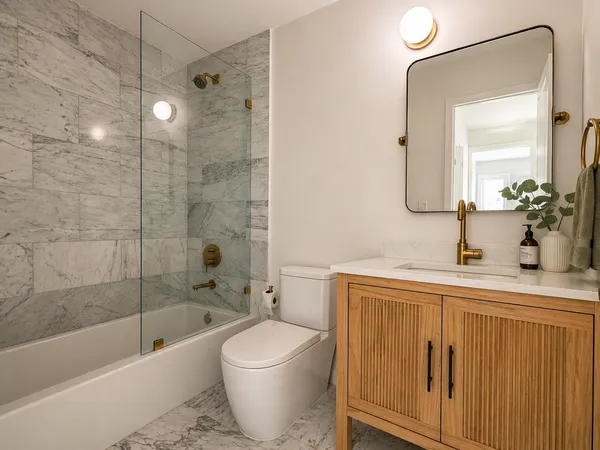 $925,000 | 2984 Mary Street, Miami, FL 33133