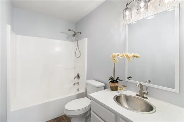 $215,000 | 100 Covington Meadow Circle, Unit B, Covington, LA 70433