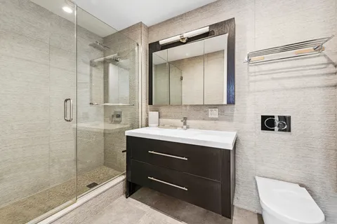 $1,350,000 | 695 6th Avenue, Unit 2D | Greenwood Heights