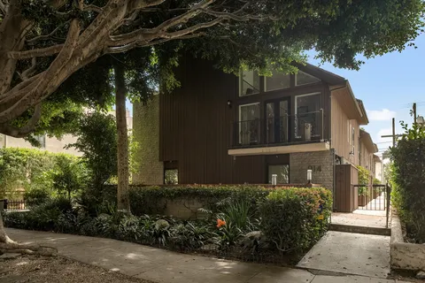 $1,795,000 | 914 2nd Street, Unit A, Santa Monica, CA 90403