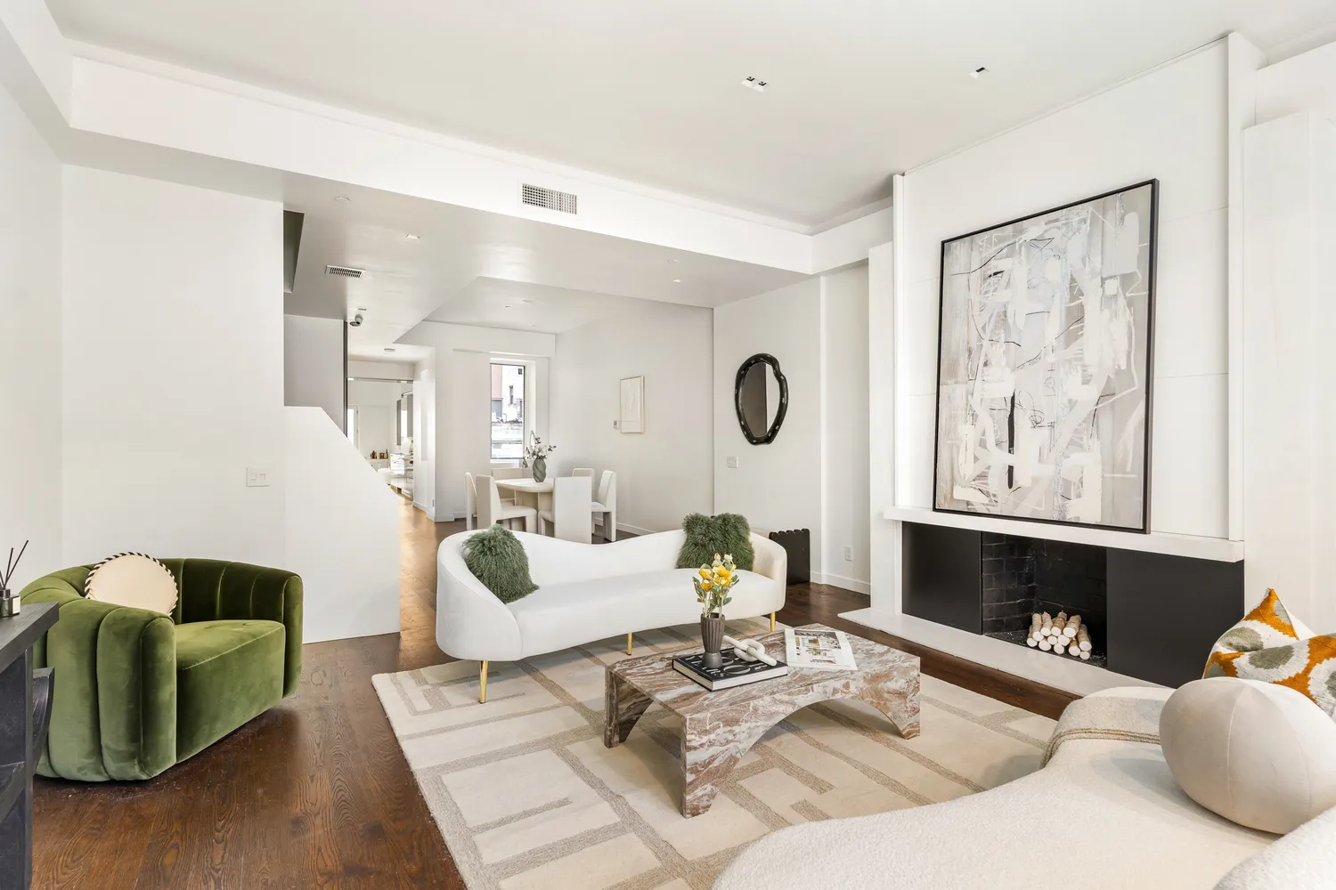 $35,000 | 135 East 38th Street | Murray Hill