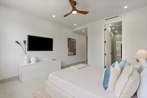 $2,100,000 | 849 Southwest 14th Court, Fort Lauderdale, FL 33315