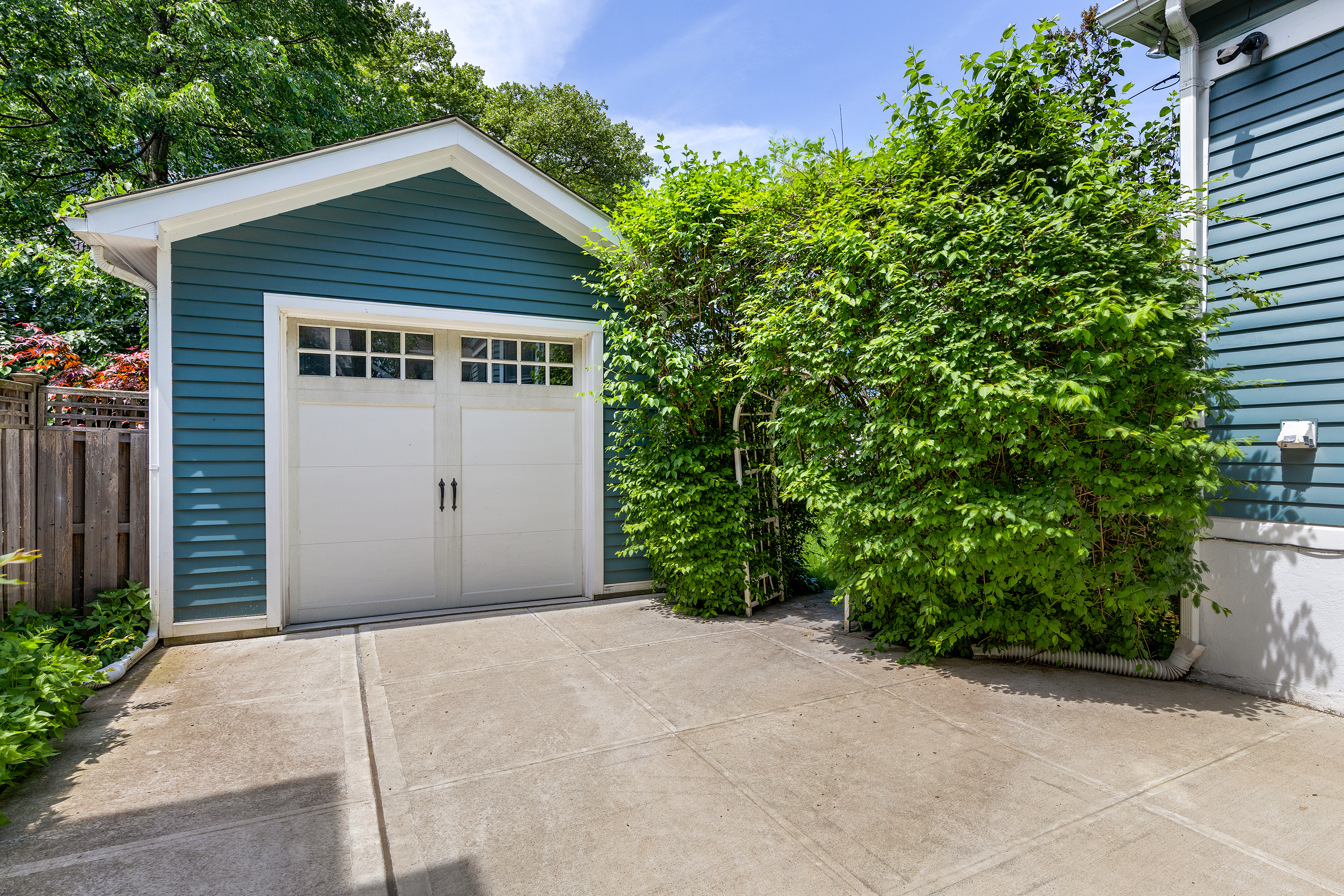 492 Westminster Road Brooklyn, NY 11218 - Photo 20 of 21 a house view with a outdoor space