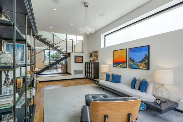 $3,825,000 | 2325 Cloy Avenue, Venice, CA 90291