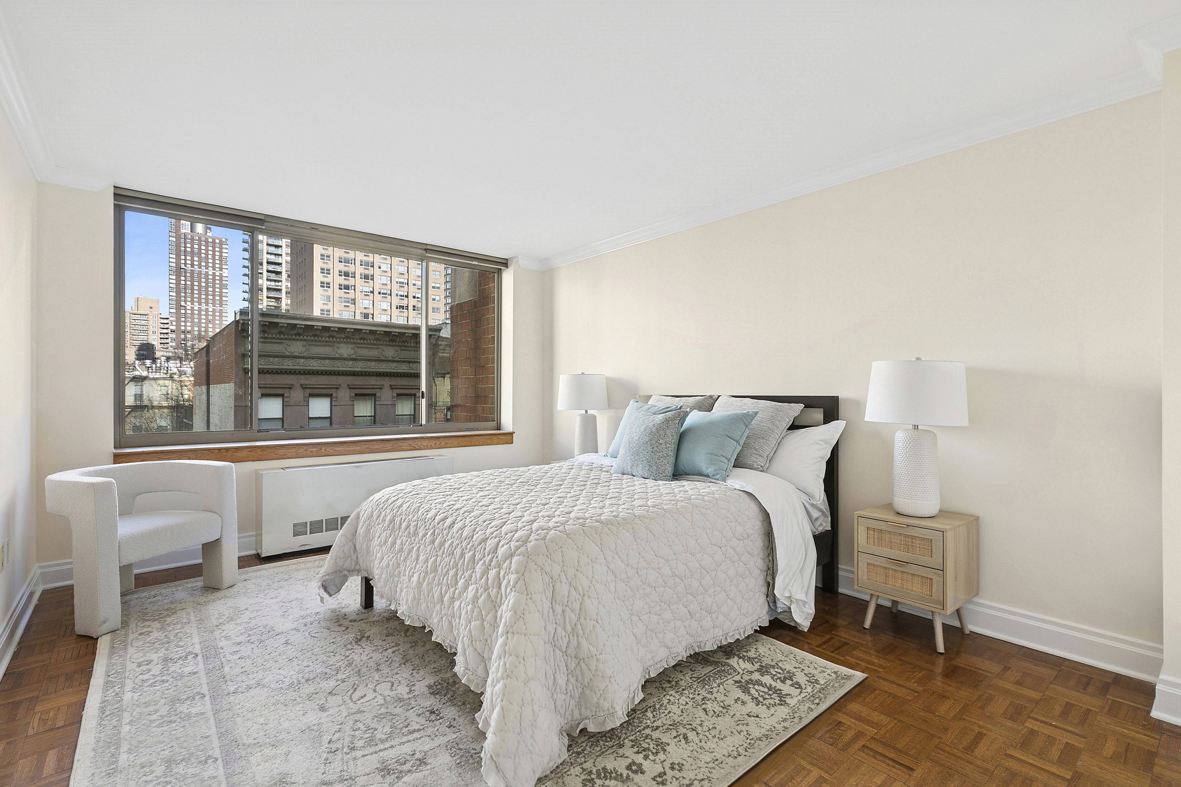 350 East 82nd Street, Unit 6H Manhattan, NY 10028 - Photo 4 of 11