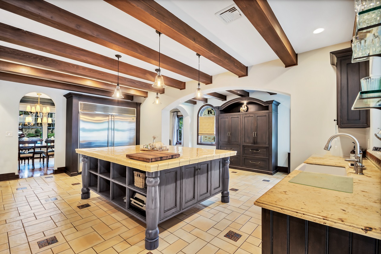 35 Grymes Hill Road Staten Island, NY 10301 - Photo 11 of 31